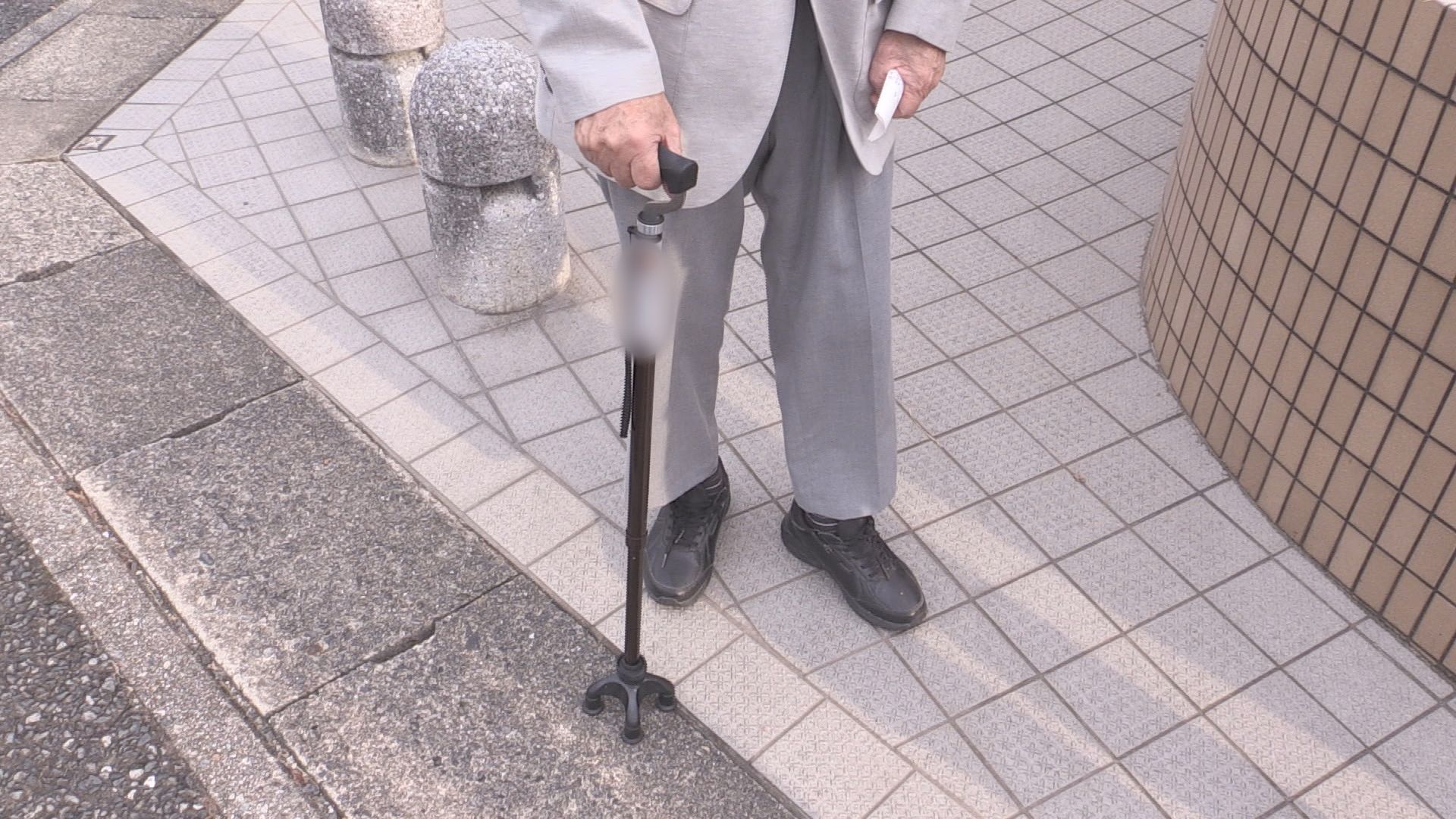 愛犬“ひき逃げ”　91歳ドライバーを書類送検「最新の車で自動ブレーキが…」すでに運転免許を返納と話す