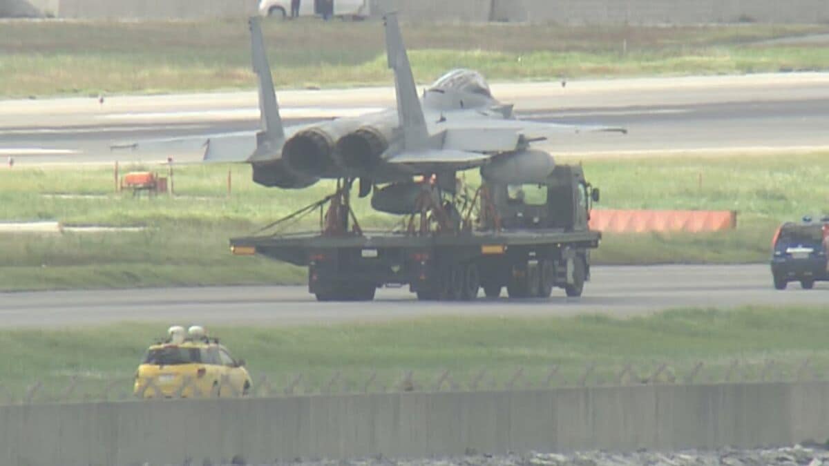 【運用再開】自衛隊機事故で閉鎖の那覇空港B滑走路　午後5時過ぎに再開