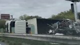 中央道上り線 大型トラックが横転 須玉ICー韮崎IC 通行止め|TBS NEWS DIG