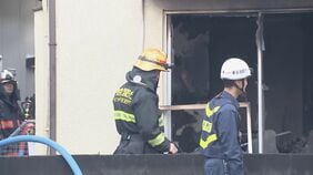 【速報】40代男性が死亡 東京・小金井市のアパートで火事 男性消防隊員2人けがも意識あり 東京消防庁|TBS NEWS DIG
