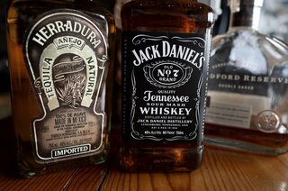 「ジャックダニエル」製造元の米企業、創業家は仏ペルノとの統合支持| TBS CROSS DIG with Bloomberg