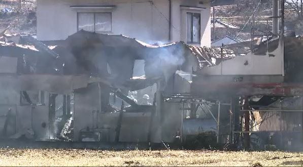 焼け跡から見つかった遺体は77歳の土木作業員の男性と判明　木造2階建ての住宅全焼　直後から連絡取れず　長野・飯田市|TBS NEWS DIG