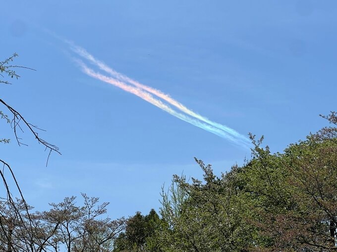 青空に現れた「美しい色の雲」気象予報士に見てもらうと･･･　|　MRTニュース ｜ ＭＲＴ宮崎放送