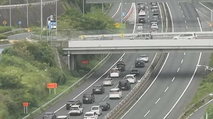 中央道　上り線　小仏トンネルを先頭に24km渋滞　　【14日午後6時現在】|TBS NEWS DIG