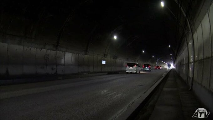 国道4号のトンネル内で酒気を帯びた状態で車を運転→対向車と衝突し女性に大けがをさせたか　27歳の会社員の男を過失運転傷害・酒気帯び運転の疑いで逮捕　青森県青森市|TBS NEWS DIG