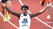 陸上男子110mHで12秒75の世界新記録!アメリカの20歳・J.サープが予選でまさかの快挙【全米学生選手権】|TBS NEWS DIG