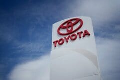 トヨタ、逆風下でも地道にEV拡充－「テスラキラー」になり得ると自信| TBS CROSS DIG with Bloomberg