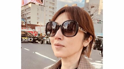 高岡早紀】 「ぶらぶらと表参道へお買い物」 「シャネル」のサングラス