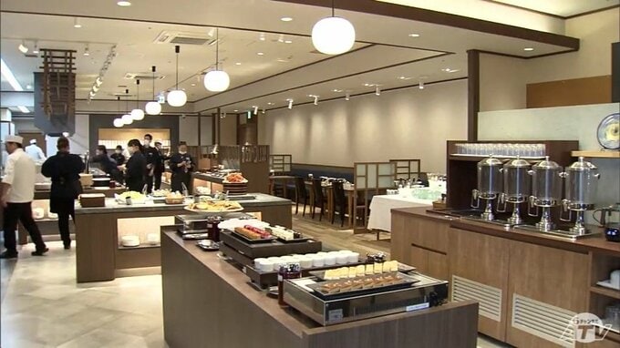 コンセプトは「大人がくつろぐ上質な美食空間」　青森市の浅虫温泉街にある「南部屋・海扇閣」のダイニングが10年ぶりにリニューアル！　海側はすべてカウンター席で景色も堪能できる贅沢空間|TBS NEWS DIG