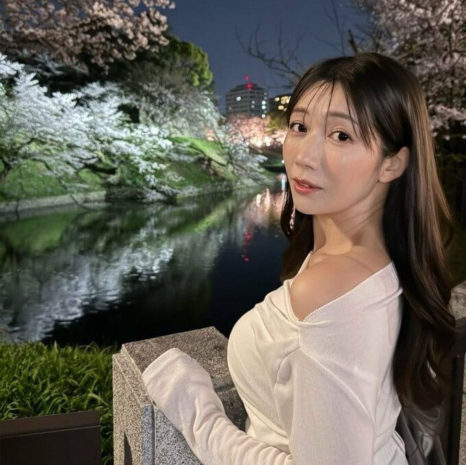 【 穂川果音 】　夜桜を堪能　「水面に浮かぶ桜の姿を見るのも素敵で良いよね」「まだお花見したい笑」|TBS NEWS DIG