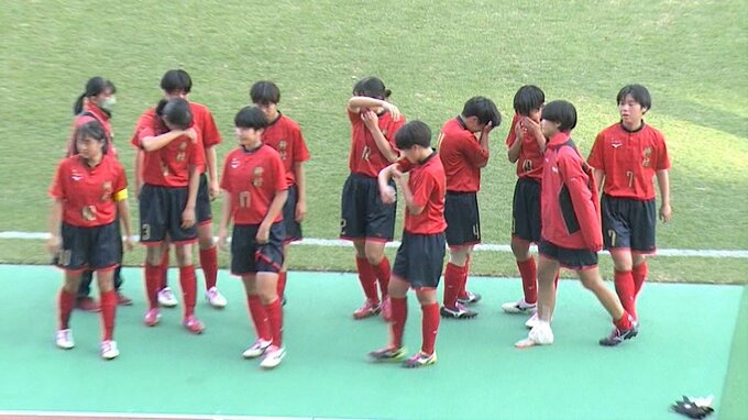 高校女子サッカー開幕！前回女王・神村学園が初戦で姿消す… 2大会ぶりV狙う藤枝順心は4‐0の圧勝|TBS NEWS DIG