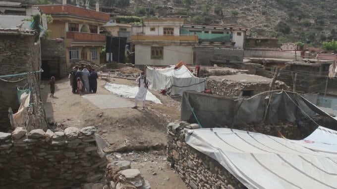 アフガニスタン地震　発生後72時間が経過…懸命の救助活動続く　日本政府は現地へ緊急援助物資