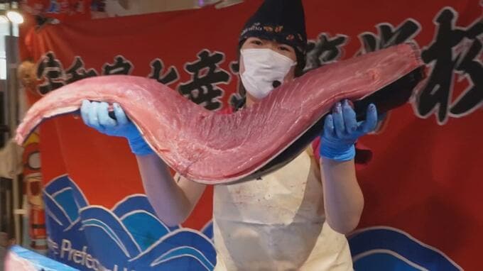 「フィッシュガール」が海外でショータイム!! 女子高生が巧みに捌き地元のマグロをPR【愛媛】　|　愛媛のニュース - Nスタえひめ｜あいテレビは6チャンネル