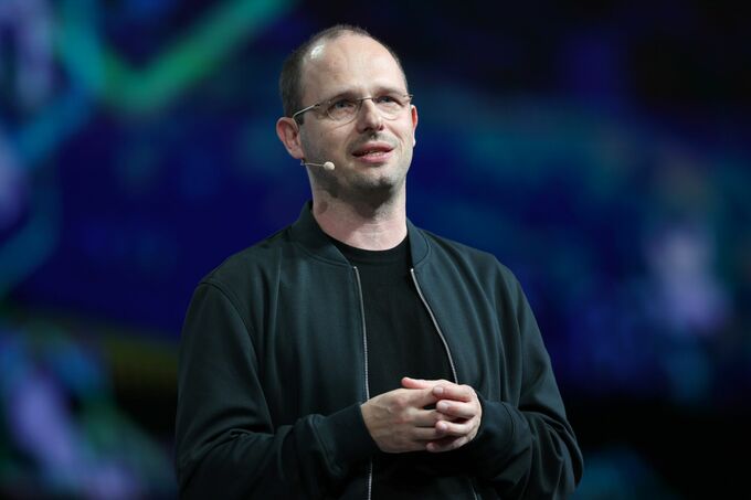 マイクロソフト傘下ギットハブのＣＥＯ退任へ－ＡＩ競争が激化