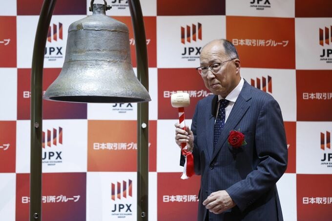 上場後不振のソニーFG株、流通参考値段下回る－配当利回り課題の見方