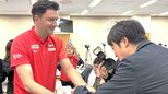 バレー女子日本代表・アクバシュ監督「日本の国旗を一番高い所に掲げたい」会見前にふるさと・トルコのお菓子を振る舞う|TBS NEWS DIG