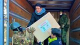 野口健さん 寝袋で被災地支援「講演料を寝袋100個にしてください」既に6,000個以上を届け「春が近づくまでは思いっきり走ります。」と支援に注力|TBS NEWS DIG