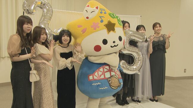 5年越しの成人式「ありがたい!」「懐かしい気持ち!」コロナ禍で成人式ができなかった世代のために“二十五歳のつどい”|TBS NEWS DIG