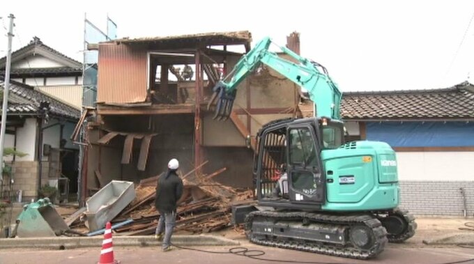 石川県が新たな公費解体計画を発表 見込みから6000棟増も完了期限は据え置き　|　石川県のニュース｜MRO北陸放送