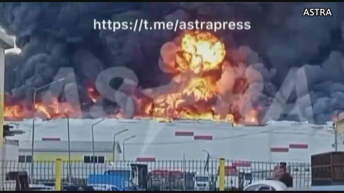 ウクライナがロシア第二の都市サンクトペテルブルク郊外の通販会社倉庫に攻撃　22日に続き　物流網への攻勢強める