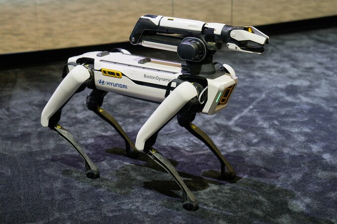 韓国軍、現代自のロボット活用を検討－兵力減少で無人化加速