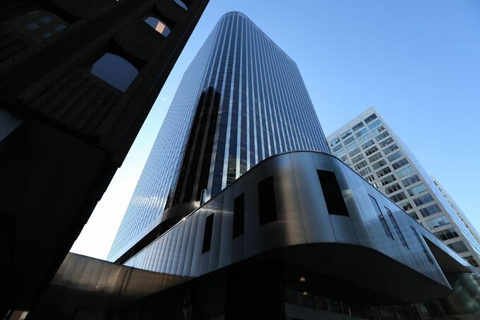 ホロコースト否定の商品容認と批判集中のカナダ企業、言論の自由主張