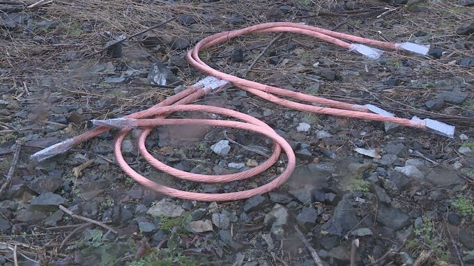 「複数人が関与した組織的犯行で、犯行態様は大胆かつ悪質」線路から銅製のケーブルが盗まれた事件　男2人に有罪判決　山口地裁　|　山口のニュース・天気・防災｜tys NEWS｜ｔｙｓテレビ山口
