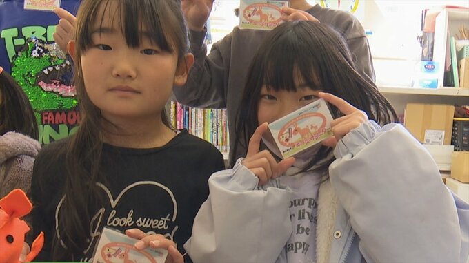 富士吉田市の団体が認知症テーマの劇披露　子どもたちが認知症について学ぶ|TBS NEWS DIG