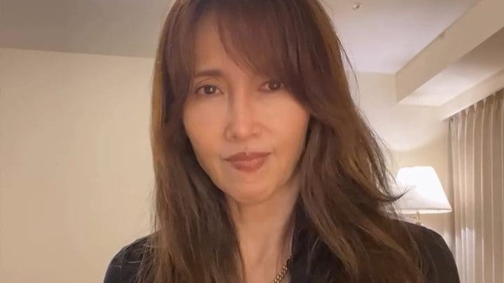 工藤静香 】二科展出品の絵画を公開 「こつこつ コンサートの合間に