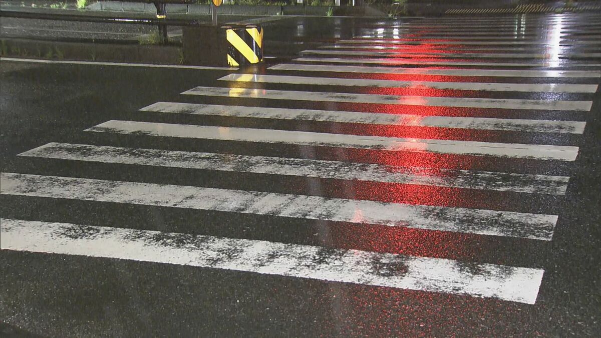 15歳高校生が信号交差点を自転車で横断中… 車にはねられ死亡 母親と横断歩道を渡っていた8歳男児は車にはねられ重傷 愛知･三重で交通事故相次ぐ