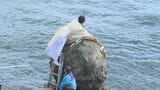 関門海峡の烏帽子岩に 赤間神宮冬の風物詩 しめなわ祭|TBS NEWS DIG