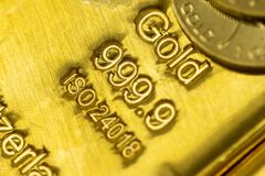 金スポット価格、3430ドル超え史上最高値－ドル安進行や貿易戦争懸念| TBS CROSS DIG with Bloomberg