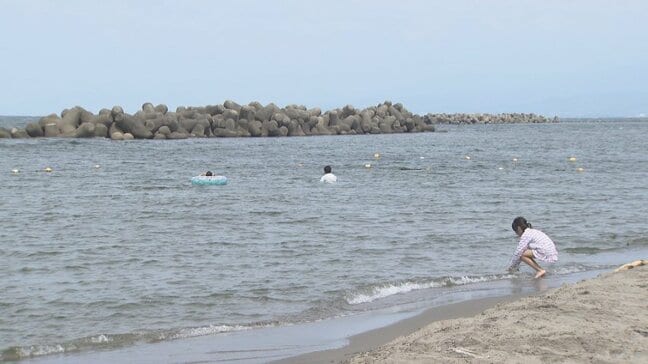 富山で観測史上最高39.8℃　危険な暑さで海水浴場に異変　暑すぎて来場者が例年の半分に|TBS NEWS DIG