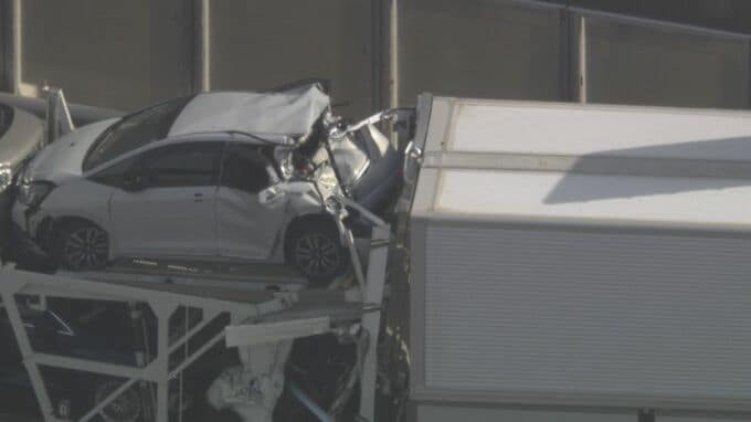 車4台が絡む事故 50代くらいの男性が意識不明 20代男性がケガ 伊勢湾岸道 豊明IC～名古屋南JCT 下り線で通行止め　|　名古屋・愛知・岐阜・三重のニュース【CBC news】 | CBC web