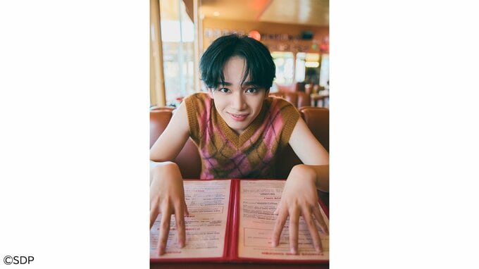 宮世琉弥さん　20歳の初写真集　発売決定　「僕の素の姿がたくさん見られる写真集になっている」　【ViVi国宝級イケメンランキングNEXT部門1位】|TBS NEWS DIG