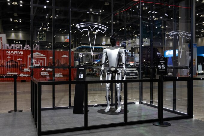 テスラ、人型ロボット「オプティマス」プログラム責任者が退社