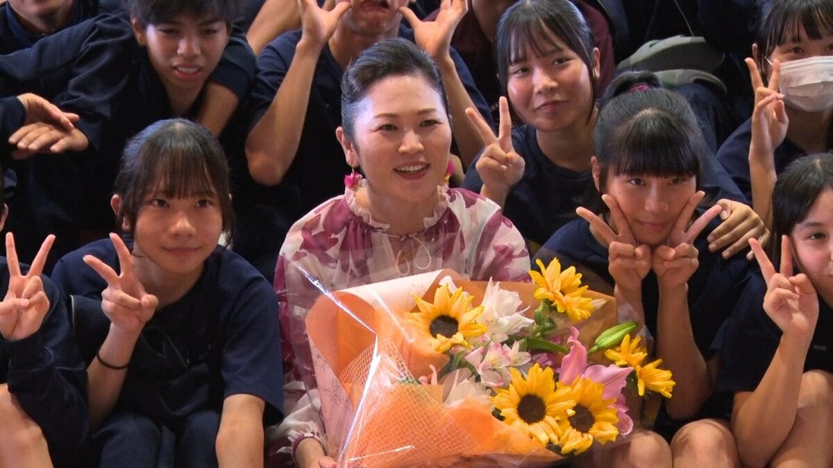 「Kiroro」の玉城千春さんが「命の授業」　読谷中学校