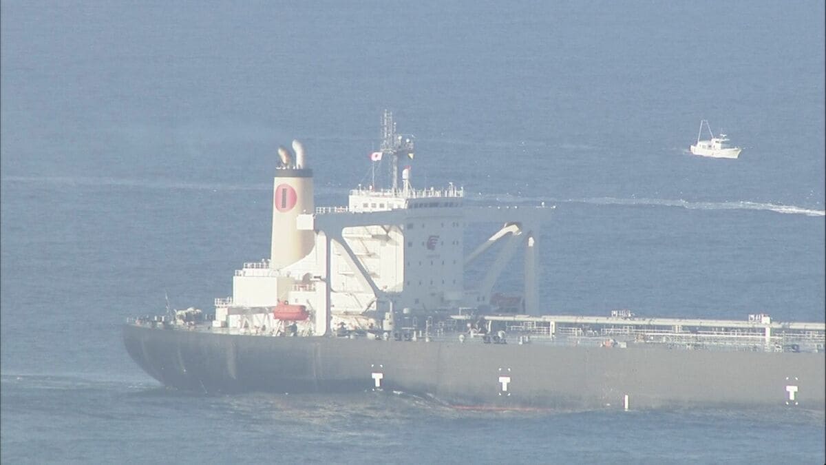 【速報】中東情勢悪化後、初めてホルムズ海峡を通過　日本向けのタンカー「出光丸」が伊良湖水道を通り伊勢湾を航行中　正午ごろ愛知県知多市の出光興産の製油所に到着