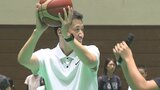 パリ五輪 バスケットボール女子ヘッドコーチ恩塚亨さん 中・高校生に実技指導 大分 | 大分のニュース|OBS NEWS|大分放送