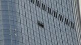 中国 北京市内の高層ビルに小型機衝突　66歳男性が操縦し自殺ほのめかす日記も　中国当局が発表|TBS NEWS DIG