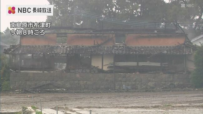 落雷が原因か？民家隣接の倉庫を全焼【長崎】|TBS NEWS DIG