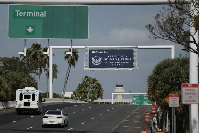 「トランプ空港」に名称変更－大統領お膝元のフロリダ州パームビーチ