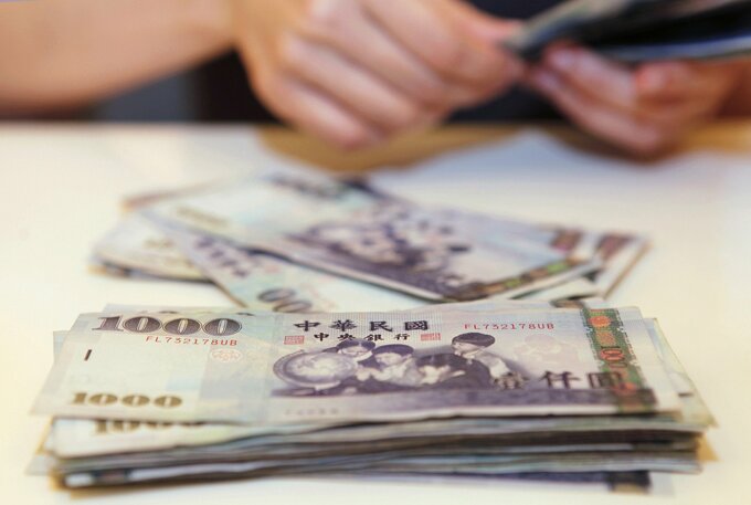 台湾ドル、アジア最良のキャリー取引通貨へ－中国人民元を抜く可能性