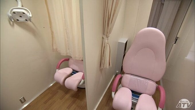 安心してより受診しやすく　青森県総合健診センターに「子宮頸がん」の検診車　待合室とのしきりを「カーテン」→「鍵付きの扉」にするなどプライバシーを考慮　|　青森のニュース│ATV NEWS│青森テレビ