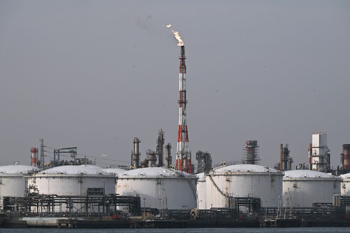 4月の原油輸入量が63.7%減、中東情勢が影響-輸出全体は3カ月連続増 | TBS CROSS DIG with Bloomberg