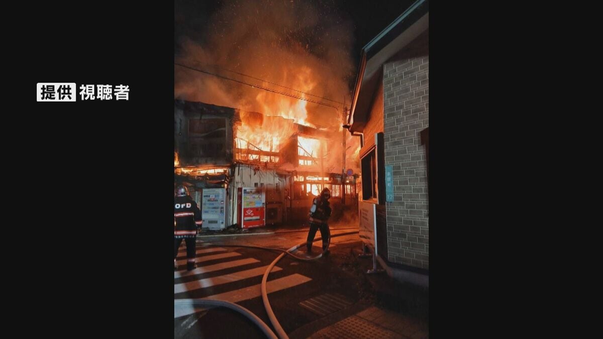 「電気関連から音がした」深夜の火事、店舗兼住宅が全焼　鹿児島・奄美市