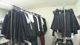 「一式そろえれば10万円以上…」　リユース品の制服を3割ほどの価格で販売も　新学期前に親子連れなどでにぎわう|TBS NEWS DIG