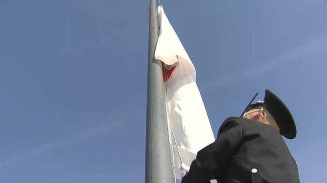 東日本大震災から13年 犠牲者に哀悼の意を表し岡山県庁で半旗掲揚【岡山】|TBS NEWS DIG