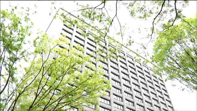 女子児童の着替え本棚から盗撮教師を懲戒免職　化粧品15万円盗んだ女教師は停職９か月　宮城県教育委員会|TBS NEWS DIG