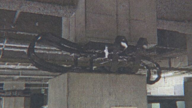 熊本地震でぐにゃりと曲がった市役所の免震装置 専門家｢見た目は驚くが、80％くらいの性能は残っている｣ 注目の“U字型のダンパー”は東海地方の建物にも|TBS NEWS DIG